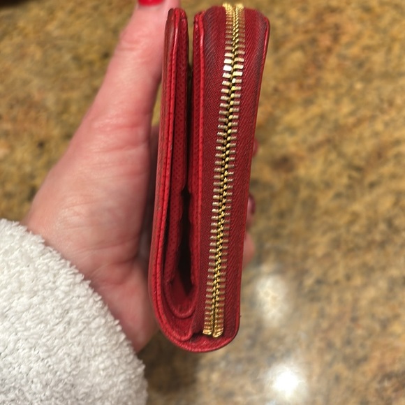 Prada Saffiano short billfold wallet - Picture 8 of 9